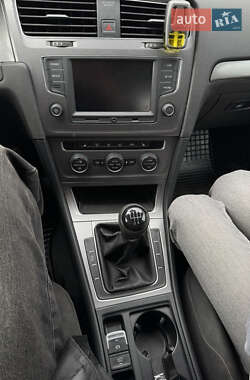 Универсал Volkswagen Golf 2015 в 