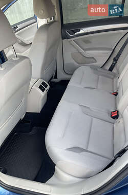Универсал Volkswagen Golf 2015 в 