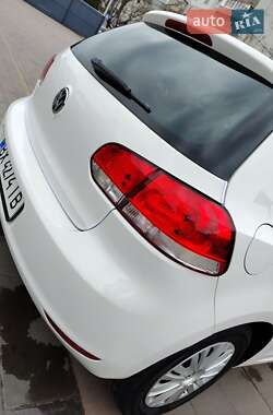 Хэтчбек Volkswagen Golf 2009 в 