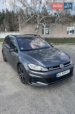 Універсал Volkswagen Golf 2017 в Дніпрі