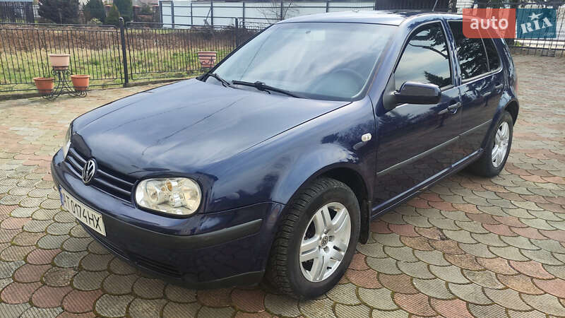 Хетчбек Volkswagen Golf 2001 в Перегінське