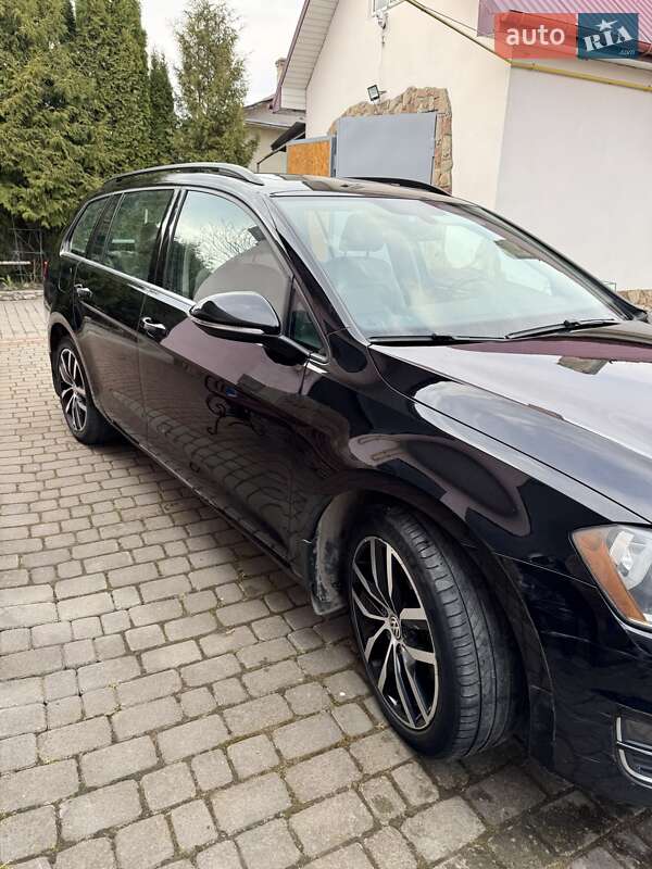 Универсал Volkswagen Golf 2015 в Тернополе