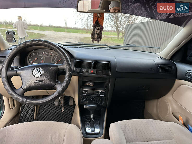 Хэтчбек Volkswagen Golf 2000 в Белой Церкви