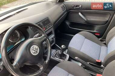 Хэтчбек Volkswagen Golf 2003 в 