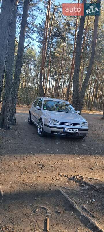 Хэтчбек Volkswagen Golf 2002 в Олевске фото 6 Хэтчбек Volkswagen Golf 2002 в Олевске