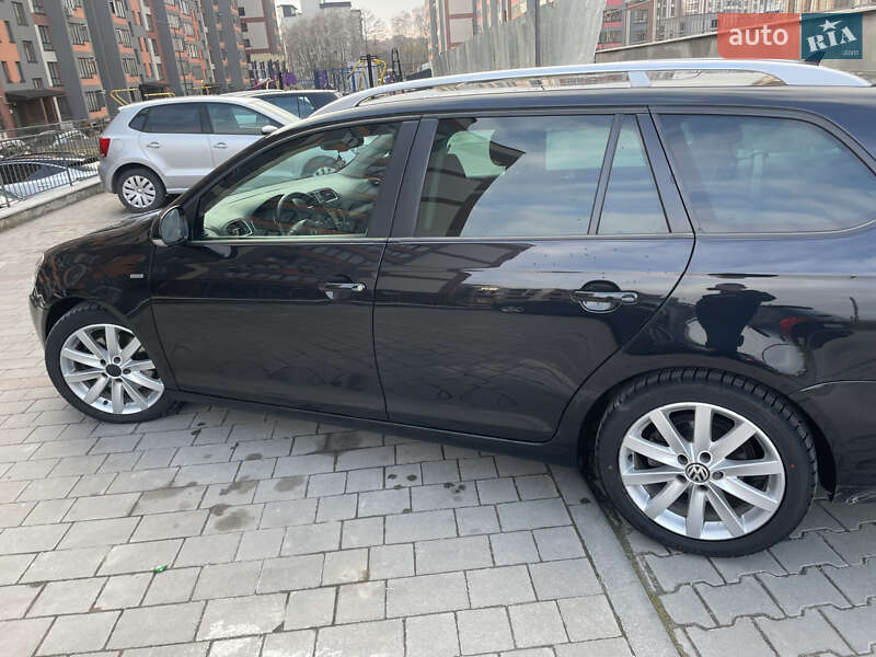 Универсал Volkswagen Golf 2012 в Тернополе