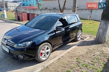 Хетчбек Volkswagen Golf 2009 в 