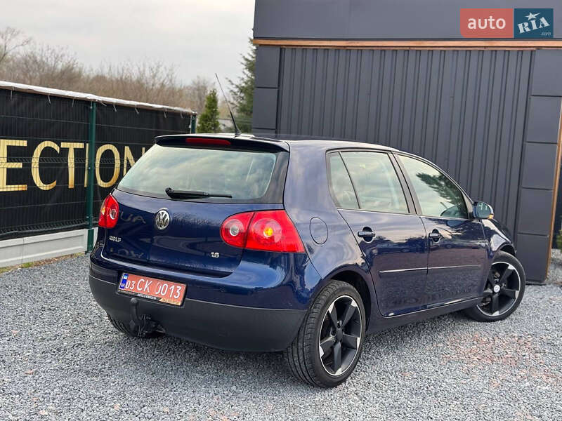Хетчбек Volkswagen Golf 2008 в Дрогобичі