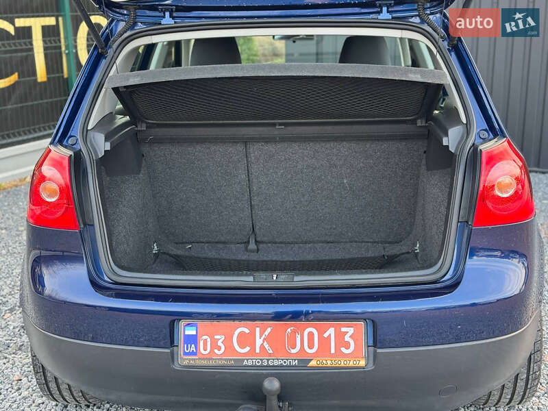 Хетчбек Volkswagen Golf 2008 в Дрогобичі