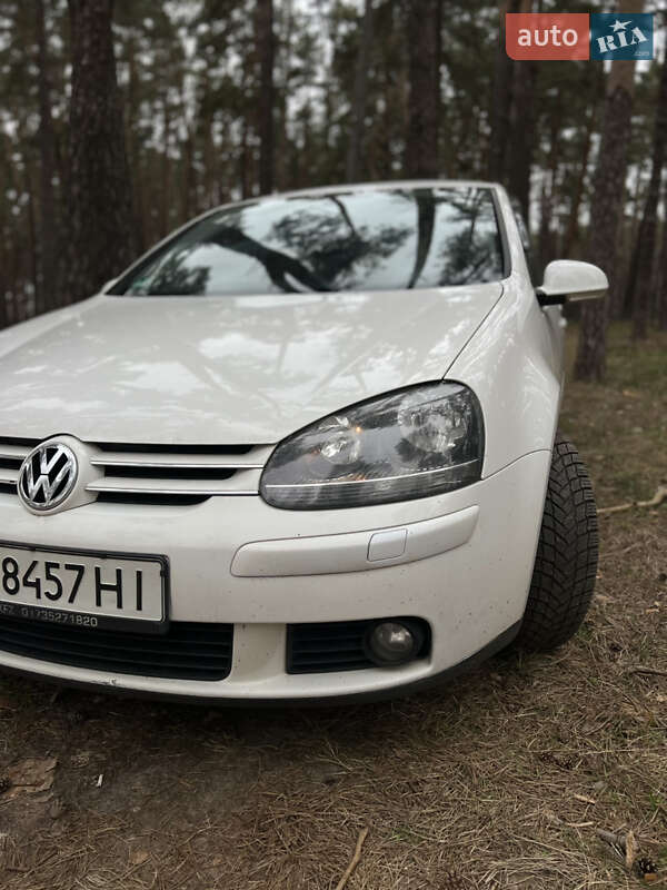 Хэтчбек Volkswagen Golf 2008 в Чернигове