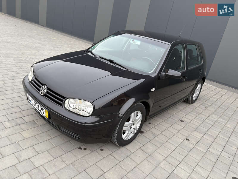 Хэтчбек Volkswagen Golf 2000 в Хмельницком
