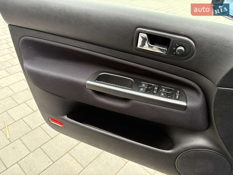 Хэтчбек Volkswagen Golf 2000 в Хмельницком