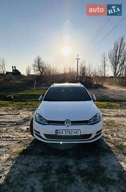 Универсал Volkswagen Golf 2014 в 