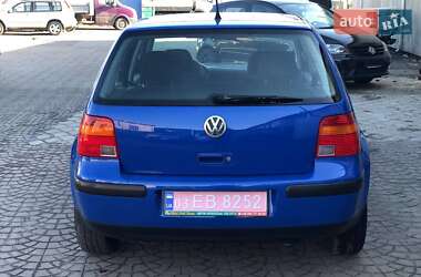 Хэтчбек Volkswagen Golf 1999 в 