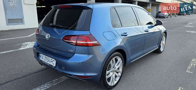 Хэтчбек Volkswagen Golf 2013 в Киеве