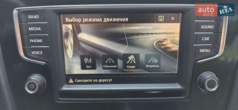 Хэтчбек Volkswagen Golf 2013 в Киеве