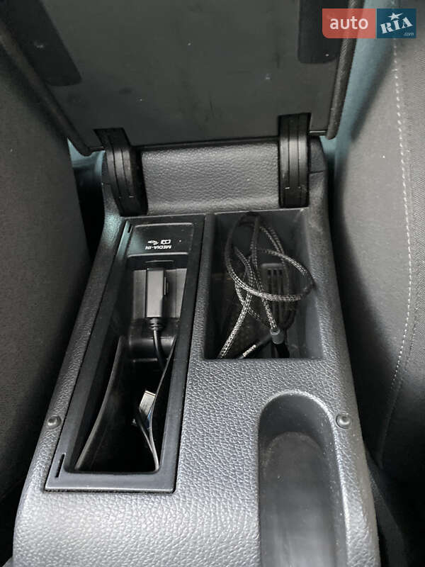 Хетчбек Volkswagen Golf 2010 в Луцьку