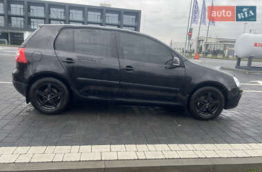 Хетчбек Volkswagen Golf 2008 в 