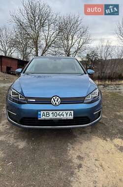 Хэтчбек Volkswagen Golf 2015 в Жмеринке