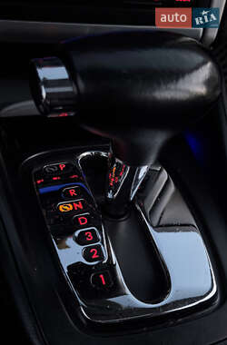 Хэтчбек Volkswagen Golf 2002 в 