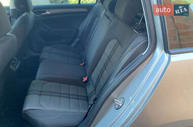 Універсал Volkswagen Golf 2015 в 