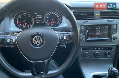 Універсал Volkswagen Golf 2015 в 