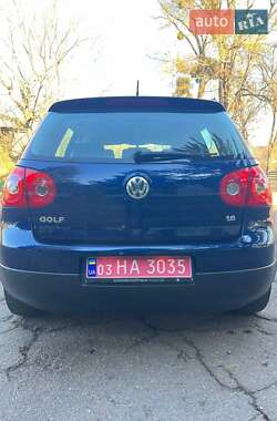 Хетчбек Volkswagen Golf 2006 в 