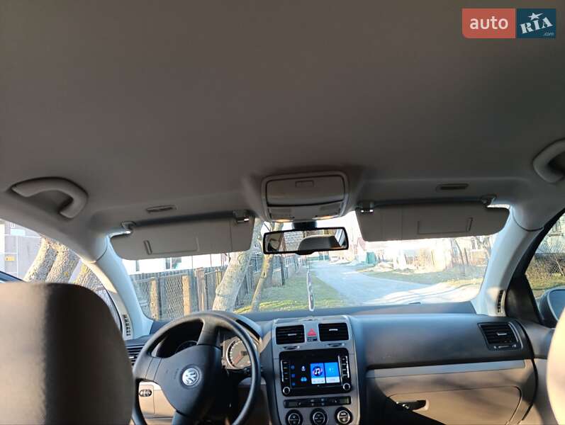 Хэтчбек Volkswagen Golf 2007 в Звягеле