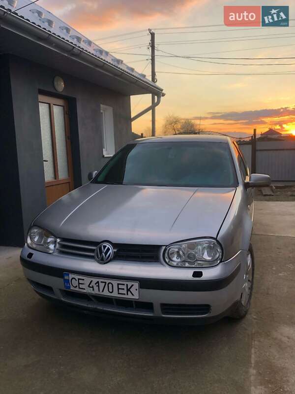 Volkswagen Golf 2002