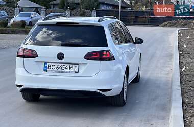Універсал Volkswagen Golf 2016 в 