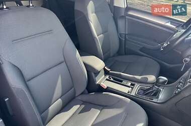 Універсал Volkswagen Golf 2016 в 