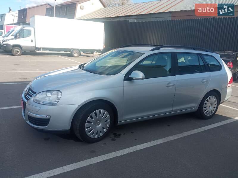 Универсал Volkswagen Golf 2007 в Киеве