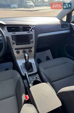 Универсал Volkswagen Golf 2015 в 