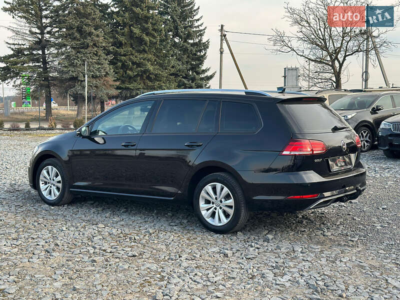 Універсал Volkswagen Golf 2019 в Бродах