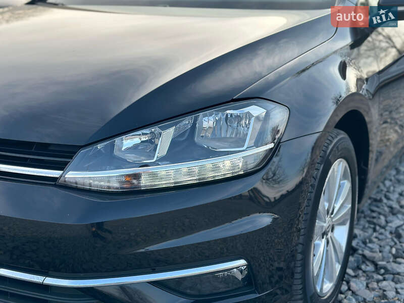 Універсал Volkswagen Golf 2019 в Бродах