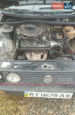 Хэтчбек Volkswagen Golf 1986 в 