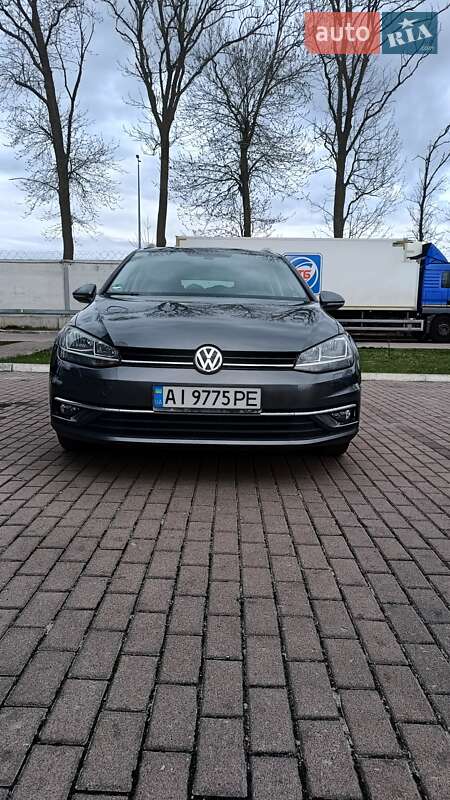 Універсал Volkswagen Golf 2018 в Києві