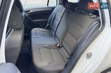 Универсал Volkswagen Golf 2015 в 