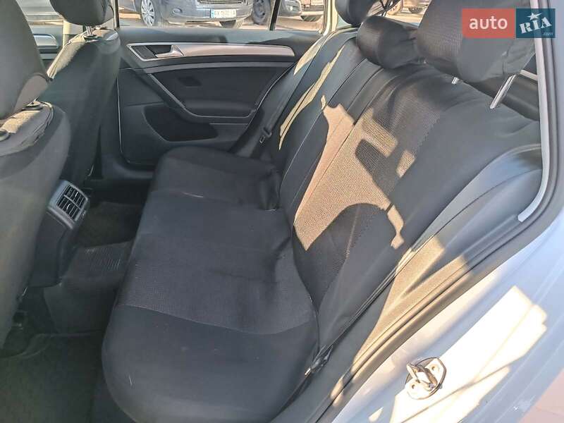 Універсал Volkswagen Golf 2018 в Харкові фото 28 Універсал Volkswagen Golf 2018 в Харкові