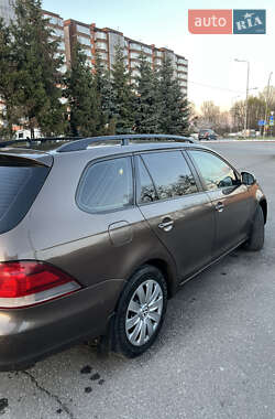 Універсал Volkswagen Golf 2010 в 