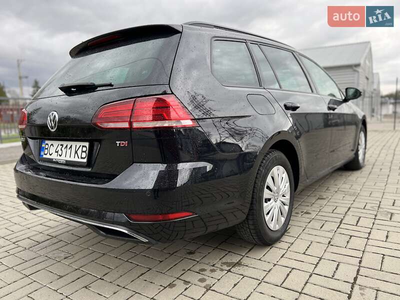 Универсал Volkswagen Golf 2018 в Львове