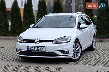 Універсал Volkswagen Golf 2017 в 