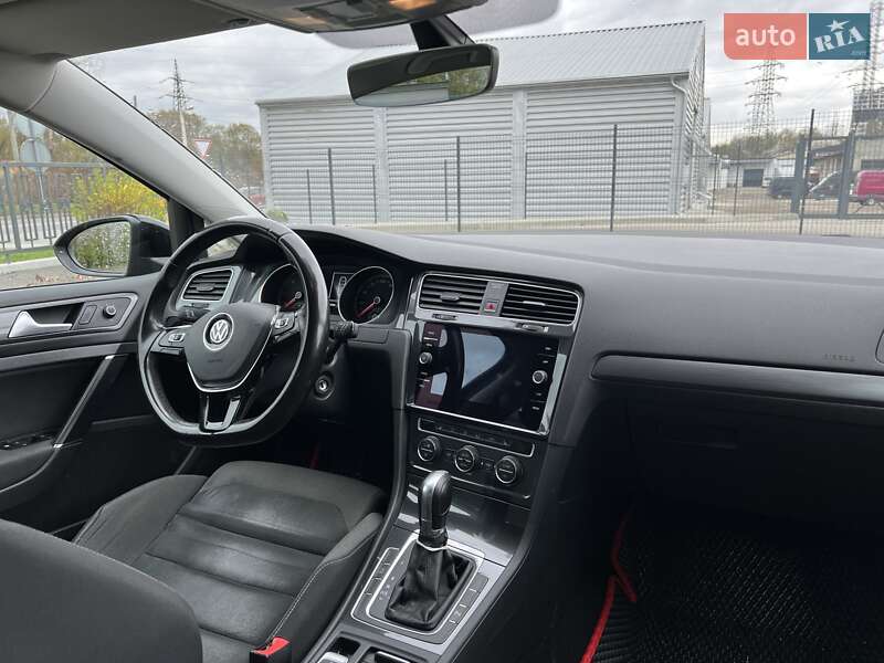 Универсал Volkswagen Golf 2018 в Львове