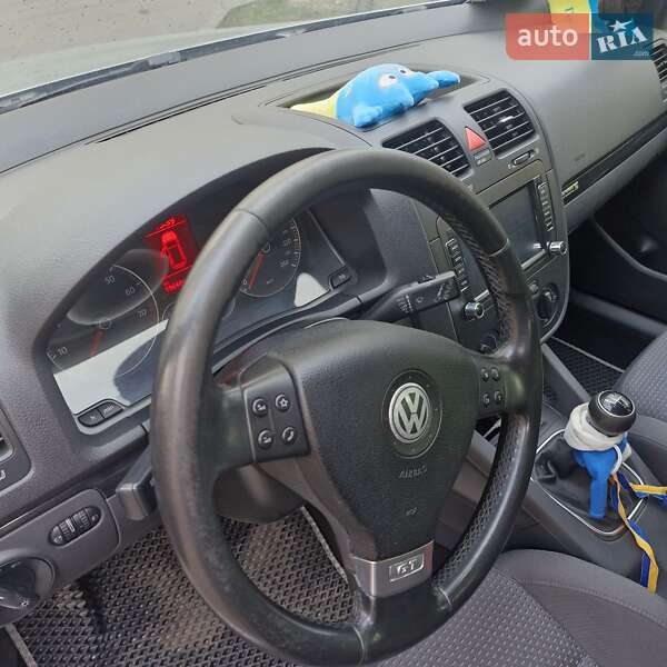 Хэтчбек Volkswagen Golf 2007 в Ивано-Франковске