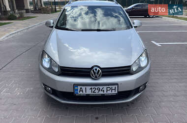 Універсал Volkswagen Golf 2012 в 