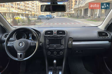 Універсал Volkswagen Golf 2012 в 