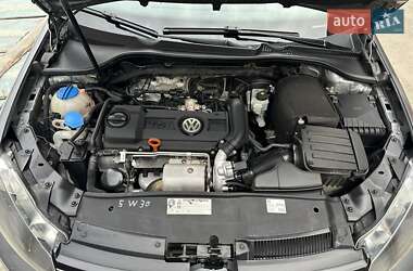 Хэтчбек Volkswagen Golf 2009 в 