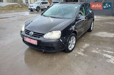 Хэтчбек Volkswagen Golf 2006 в 