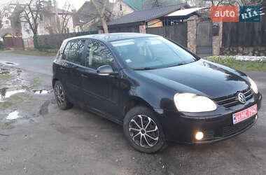 Хетчбек Volkswagen Golf 2008 в 
