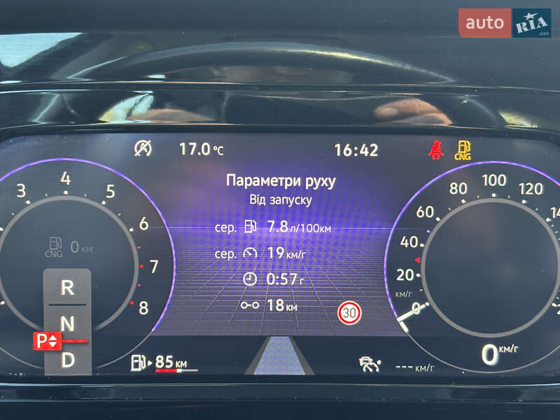 Хэтчбек Volkswagen Golf 2020 в Киеве